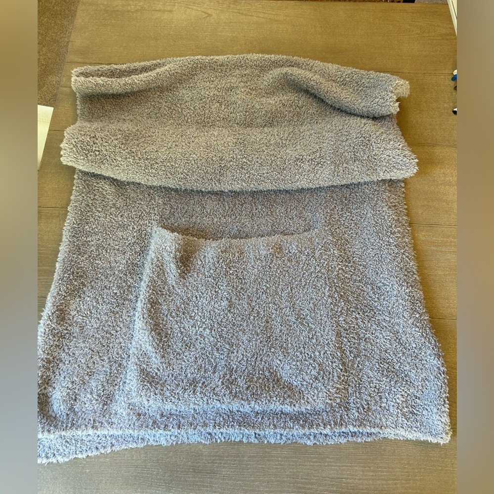 Barefoot Dreams CozyChic Gray shawl/scarf